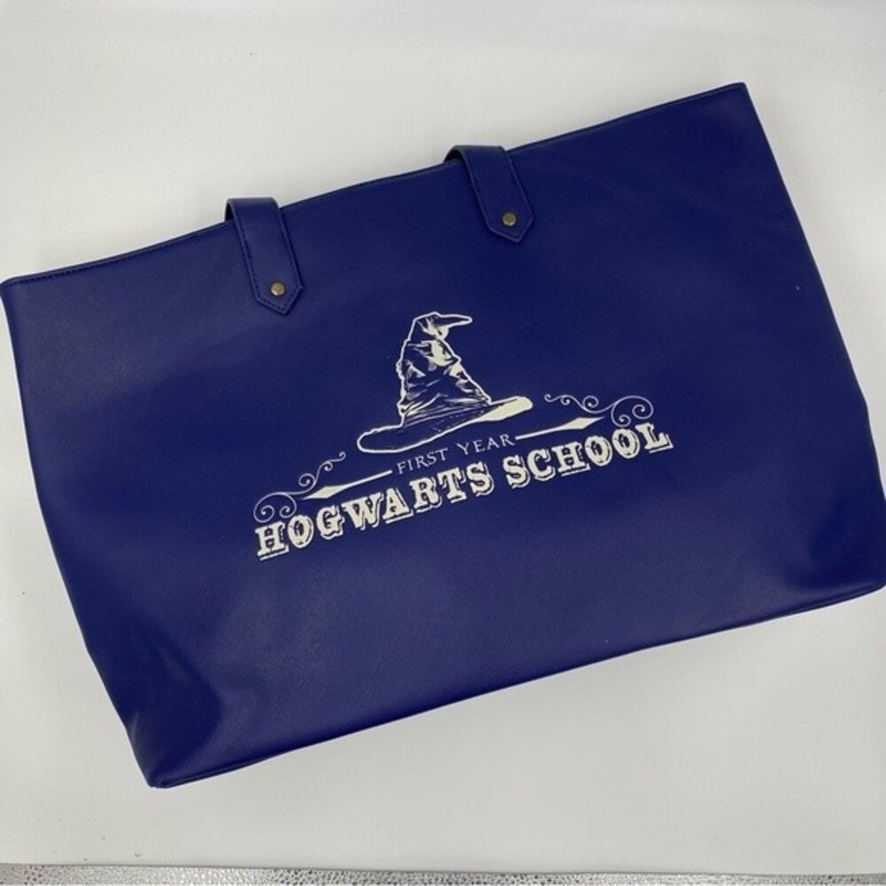 Loungefly Retired Harry Potter Hogwarts Tote Bag Purse